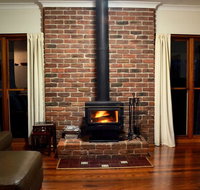 La Sila Homestead on Marrowbone - cutest cottage in the Hunter with killer views - Accommodation Europe