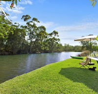 Lake Frontage family fun home - Events Australia