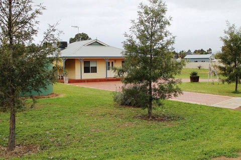 Lake Tyrrell Accommodation - Tourism Bookings 0