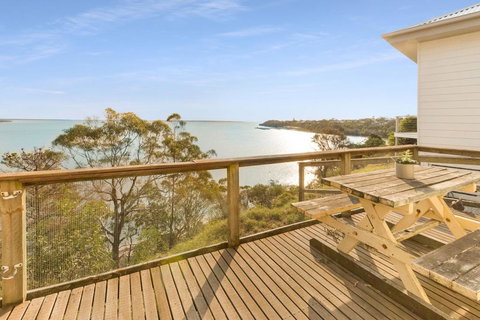 Lakescapes Cottage - 180 Degree Panoramic Views - Events Australia 2