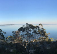 Lakescapes Cottage - 180 Degree Panoramic Views - Events Australia