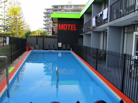 Le George Motel - Accommodation Europe 0