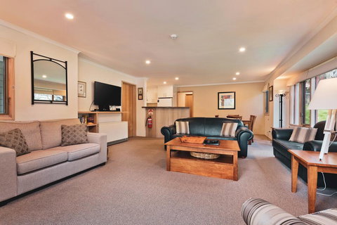 Lhotsky Apartments - Accommodation Europe 3