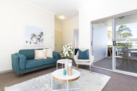 Light, Bright And Spacious Unit Close To Beaches - Events Australia 0