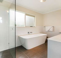 Lighthouse Cottage - Events Australia