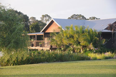 Lilies Luxury Retreats - Tourism Bookings 0