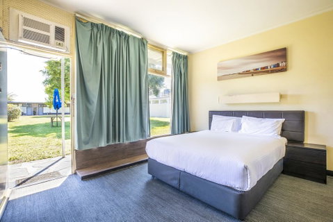 Links Hotel - Tourism Bookings 2