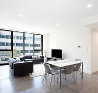 Luxury 3 Bedroom Apartment in an Amazing Location - Events Australia
