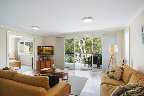Luxury Boardwalk Apartment - Unit 7 - Events Australia 0