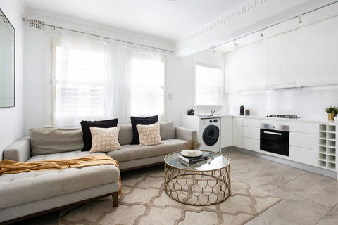 Luxury Escape, In Bellevue Hill Apartment - Events Australia 0