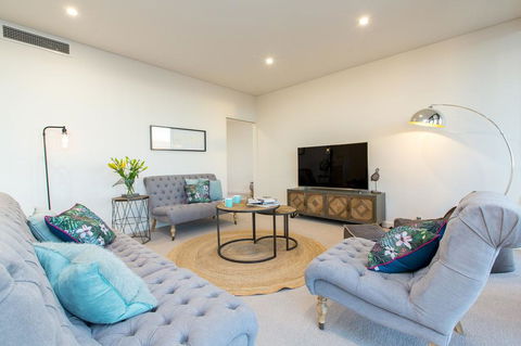 Luxury Four Bedroom Apartment - Tourism Bookings 0