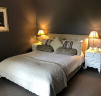 Luxury room 15mins from Wagga's CBD - Tourism Bookings
