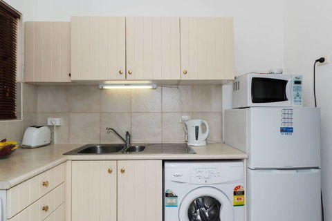 M104 Central Location In Free Transit Zone - Events Australia 3