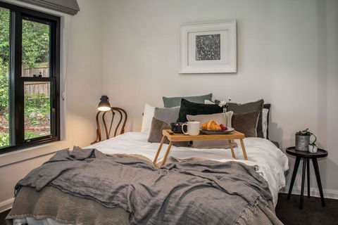 Magnolias On Mernda - Events Australia 3