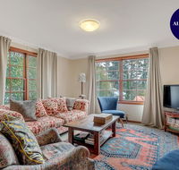 Malvern Mountain Retreat  Pets welcome - Events Australia