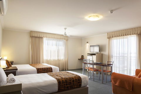 Mandarin Motel - Tourism Bookings 2