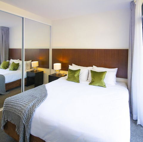 Mantra Wollongong - Tourism Bookings 1