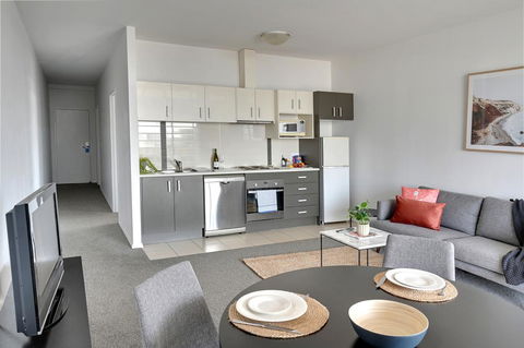 Mantra Wollongong - Tourism Bookings 3