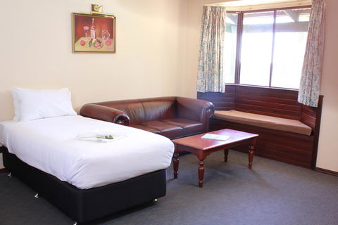 Margaret River Motel (Formerly Grange On Farrelly) - Events Australia 3