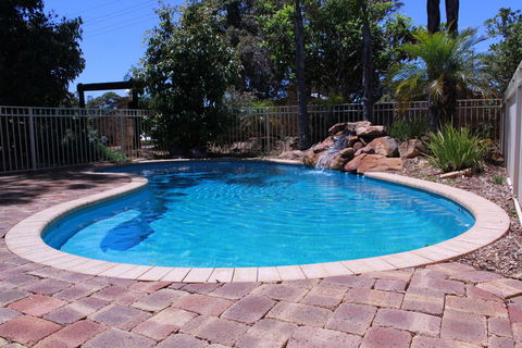 Margaret River Motel (Formerly Grange On Farrelly) - Events Australia 1