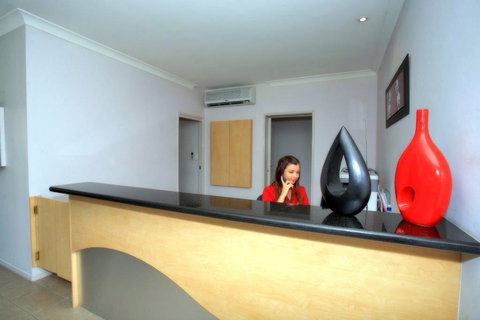 Mayfair Motel - Accommodation Europe 1