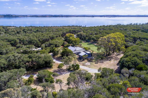 Melaleuca Retreat - Tourism Bookings 0