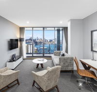 Meriton Suites North Sydney - Tourism Bookings