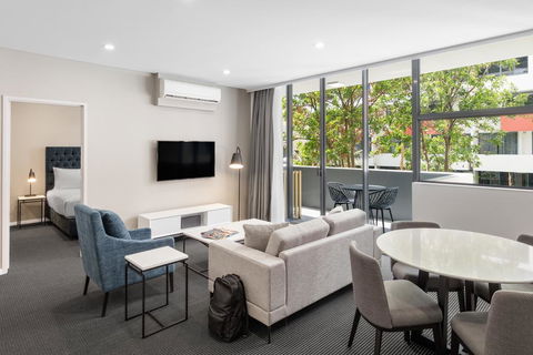 Meriton Suites Waterloo - Events Australia 0