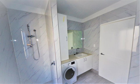 MERRIFIELD Foothill Suites - RELAXING LIFETYLE CHOICE - Events Australia 1