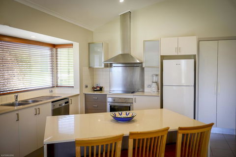Merry Beach Caravan Park - Events Australia 1