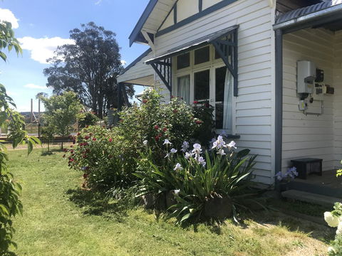 Merton Manor - Tourism Bookings 2