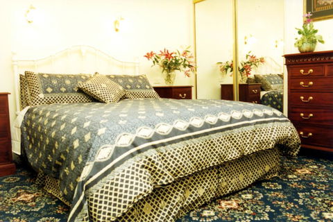 Merton Manor Exclusive B&B - Tourism Bookings 3