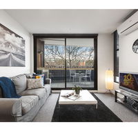Modern 2 bed apartment in trendy Collingwood - Events Australia
