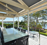 Morisset Bay Waterfront Views Lake House looking over Trinity Marina - Events Australia