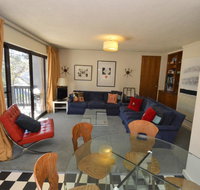 Mowamba B2 Three Bedroom - Accommodation Europe