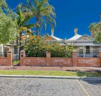myOZexp Palmerston Lodge - Tourism Bookings
