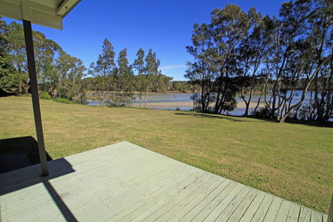 Nanny's Beach House - Events Australia 0