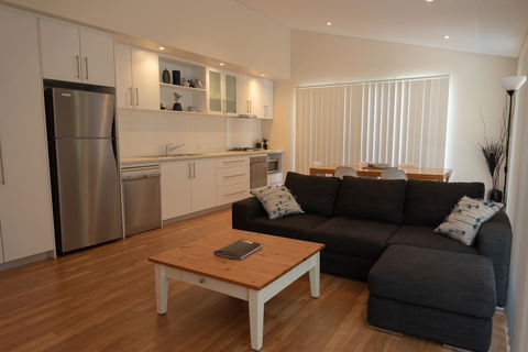 Cape Villas Dunsborough Unit 2 - Events Australia 0
