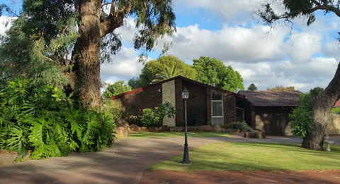 Jacaranda Hideaway Bed & Breakfast - Tourism Bookings 16