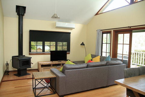 Riverglen Chalets - Events Australia 12