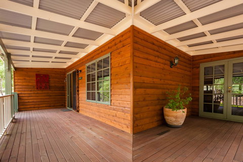 Riverglen Chalets - Events Australia 7