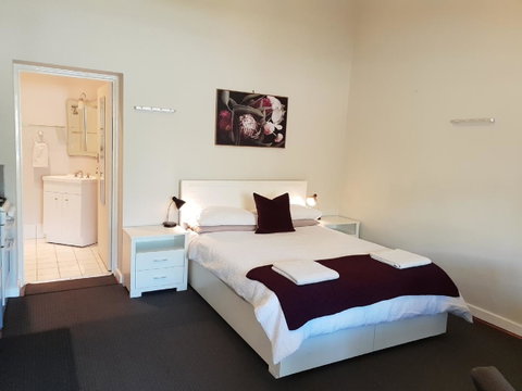 Stirling Apartments - Studio 1 - Tourism Bookings 0