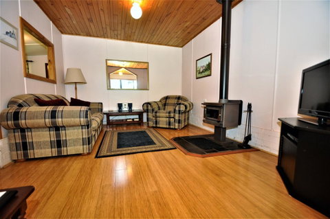 Treenbrook Cottages - Tourism Bookings 13