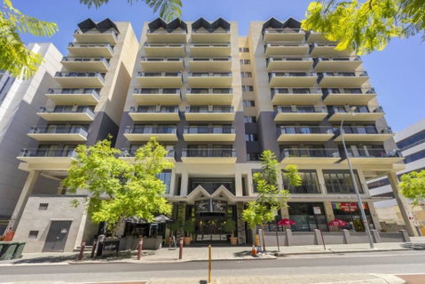 Oversized Eastend Sleeps 6 Free PARKING+POOL WIFI - Tourism Bookings 38