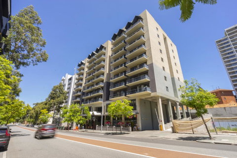 Oversized Eastend Sleeps 6 Free PARKING+POOL WIFI - Tourism Bookings 25
