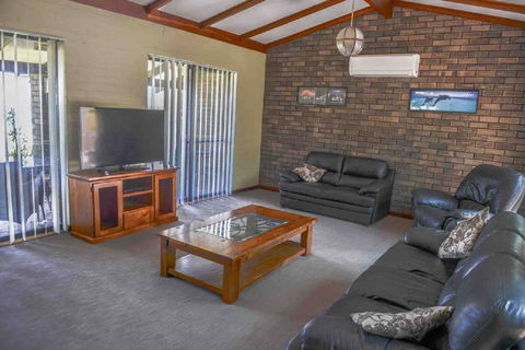 Geraldton Holliday Villas - Events Australia 8