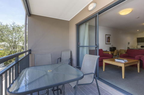 Leeuwin Apartments - Events Australia 1