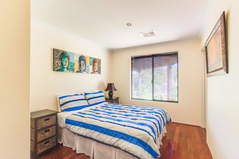 Seatrees Accommodation - Tourism Bookings 11