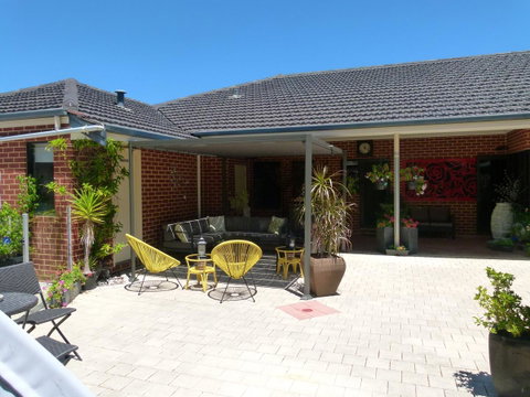 Seatrees Accommodation - Tourism Bookings 1