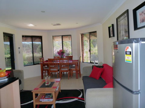 Seatrees Accommodation - Tourism Bookings 14